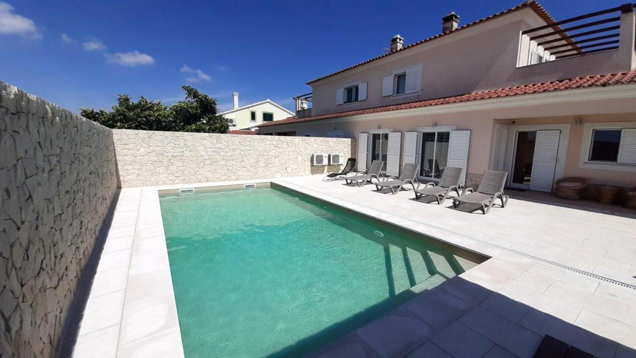 Spacious House In Aldeia Dos Pinheiros With Pool อาเซย์เตา ภายนอก รูปภาพ
