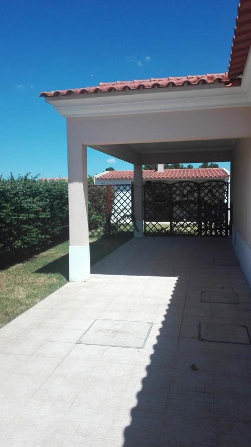 Spacious House In Aldeia Dos Pinheiros With Pool อาเซย์เตา ภายนอก รูปภาพ