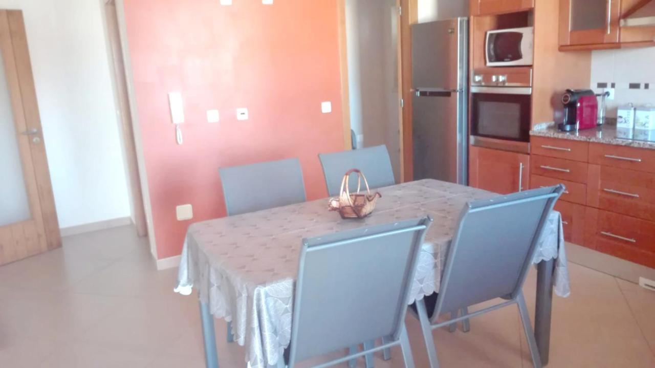 Spacious House In Aldeia Dos Pinheiros With Pool อาเซย์เตา ภายนอก รูปภาพ