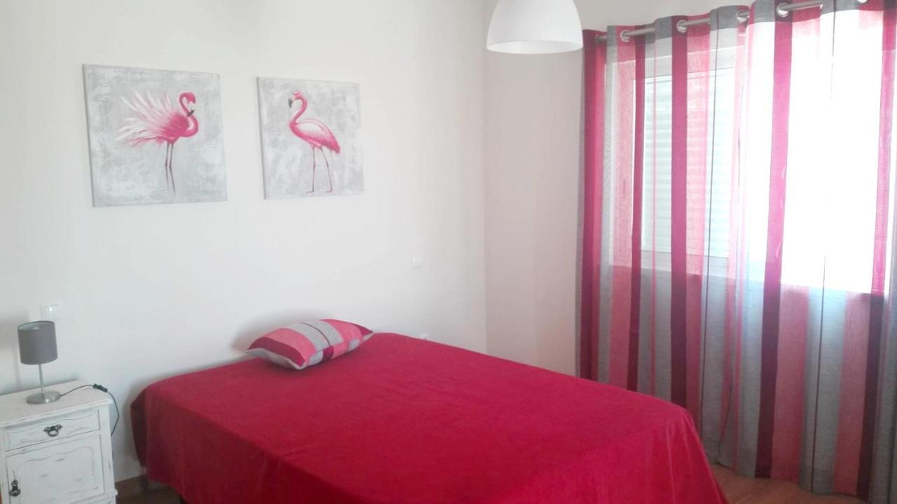 Spacious House In Aldeia Dos Pinheiros With Pool อาเซย์เตา ภายนอก รูปภาพ