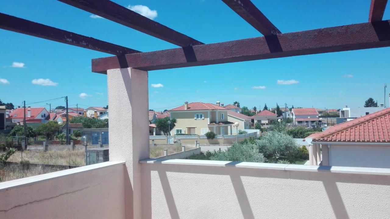 Spacious House In Aldeia Dos Pinheiros With Pool อาเซย์เตา ภายนอก รูปภาพ