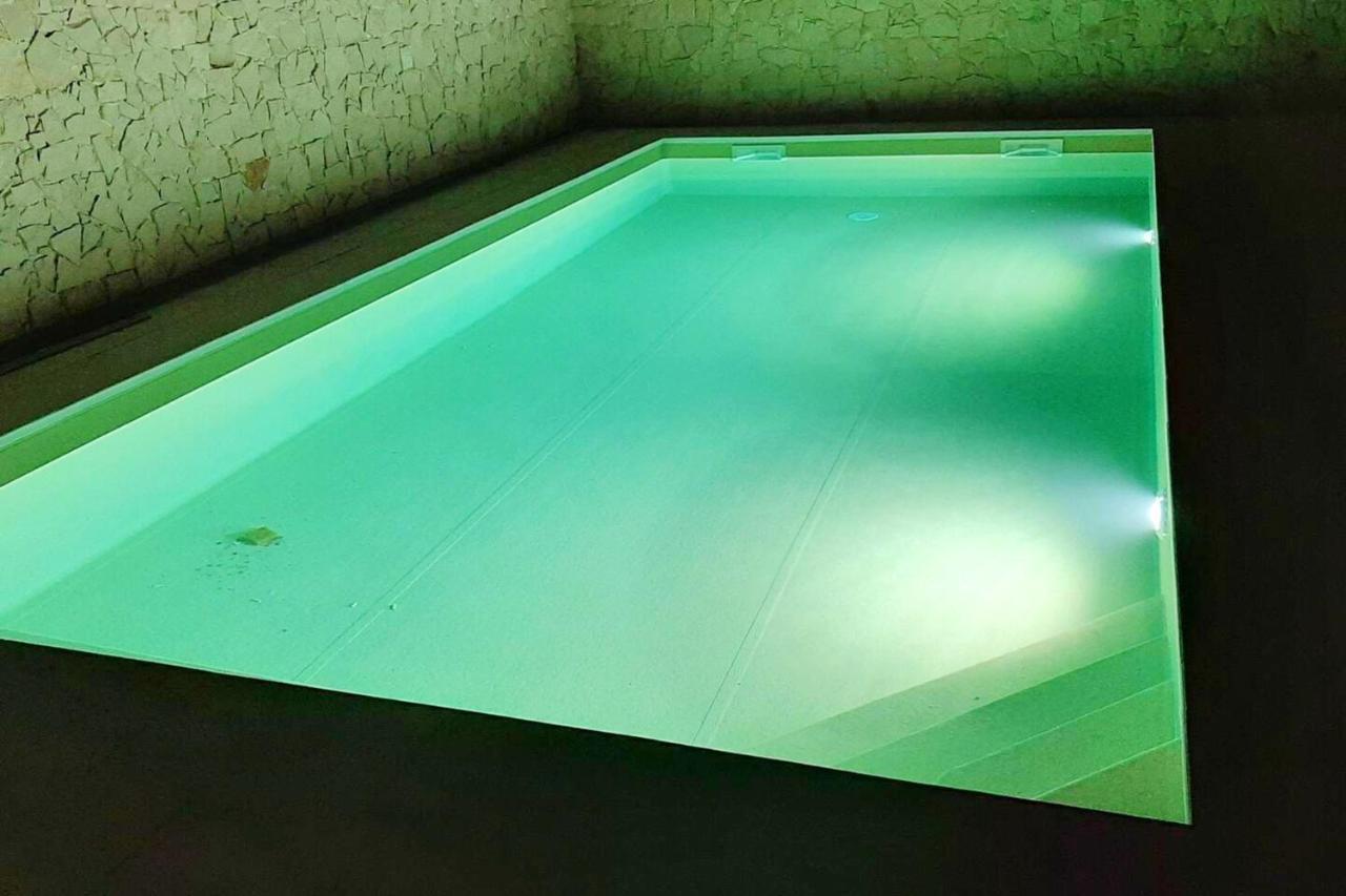 Spacious House In Aldeia Dos Pinheiros With Pool อาเซย์เตา ภายนอก รูปภาพ