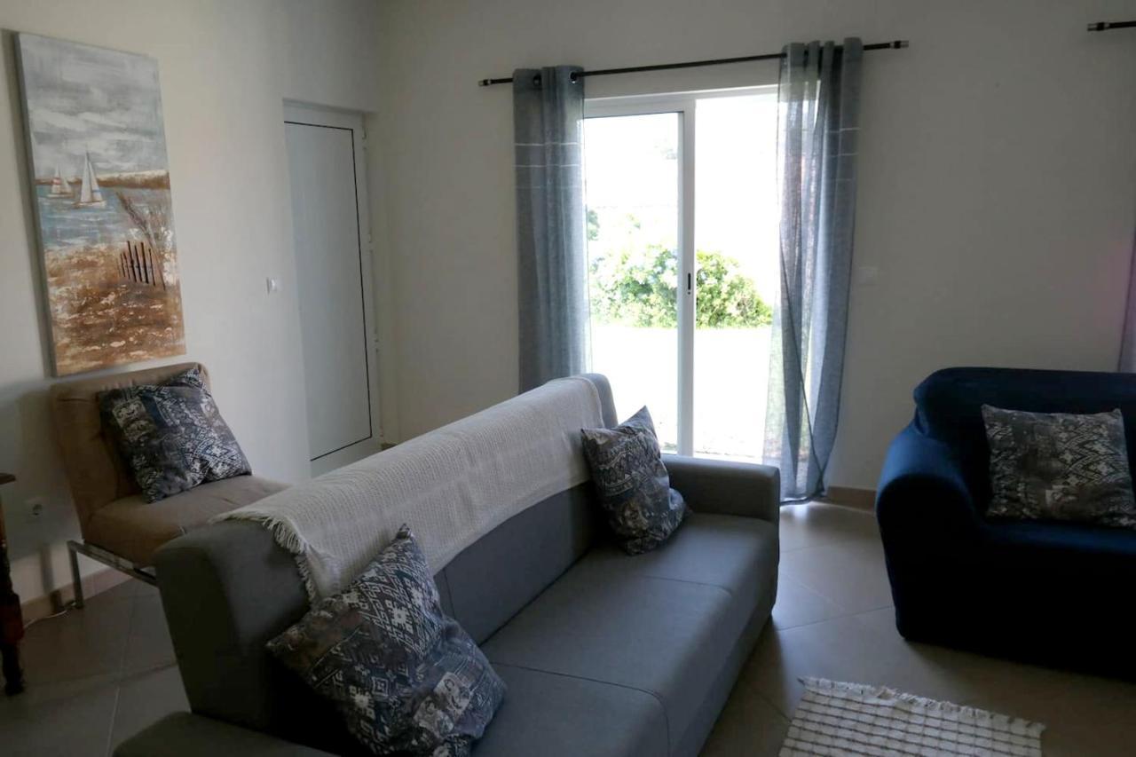 Spacious House In Aldeia Dos Pinheiros With Pool อาเซย์เตา ภายนอก รูปภาพ