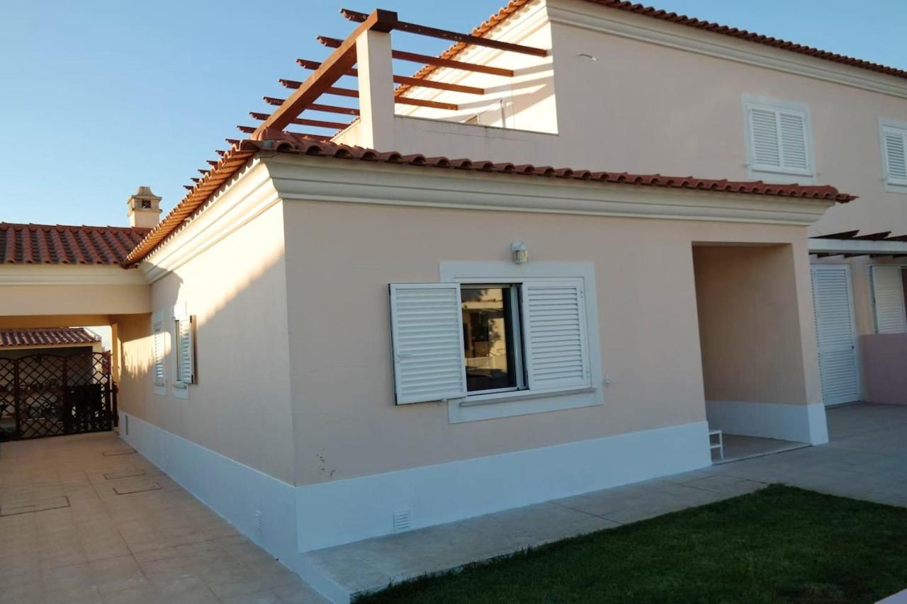 Spacious House In Aldeia Dos Pinheiros With Pool อาเซย์เตา ภายนอก รูปภาพ