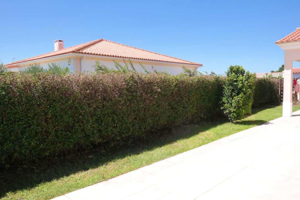 Spacious House In Aldeia Dos Pinheiros With Pool อาเซย์เตา ภายนอก รูปภาพ