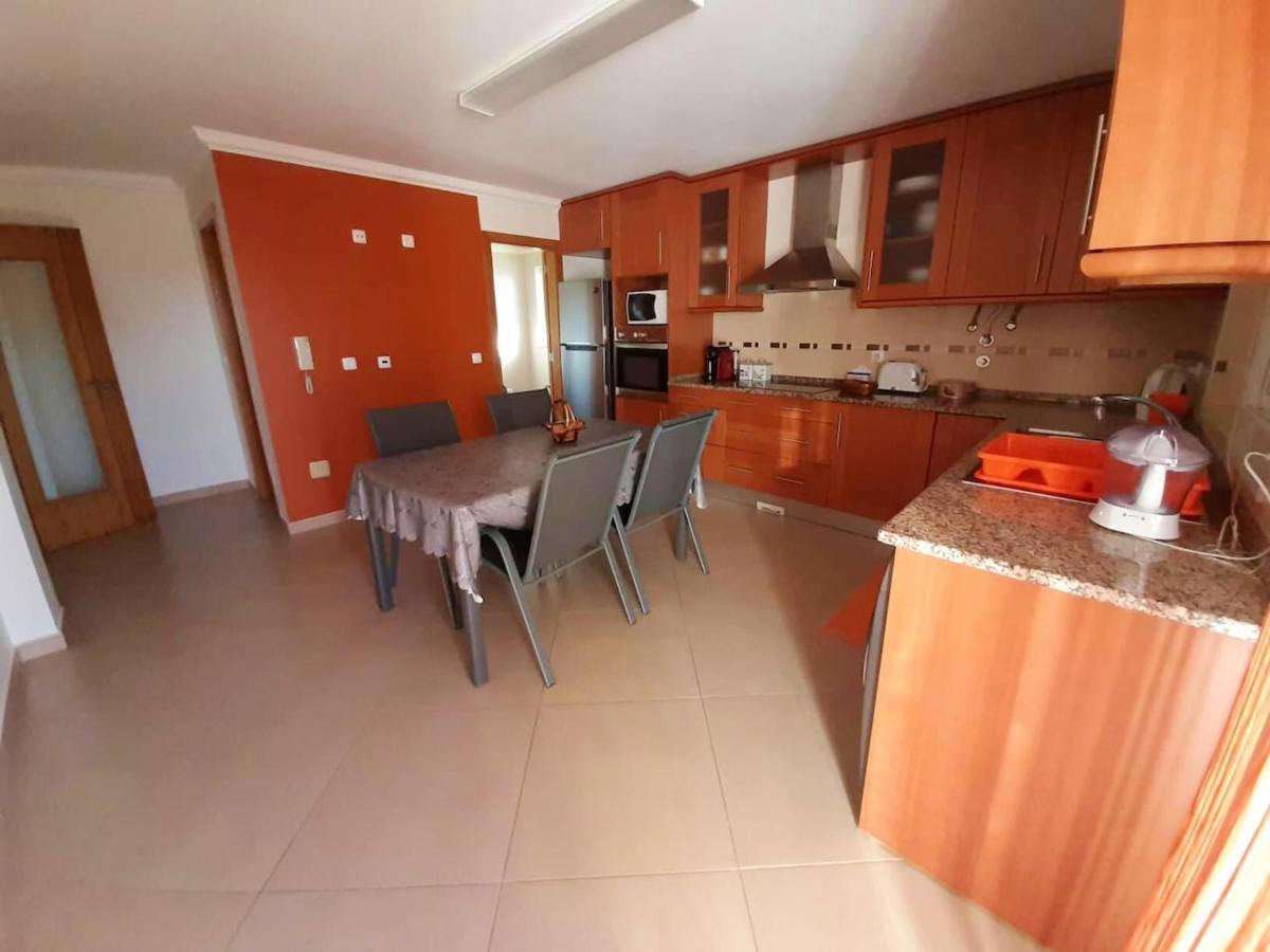 Spacious House In Aldeia Dos Pinheiros With Pool อาเซย์เตา ภายนอก รูปภาพ